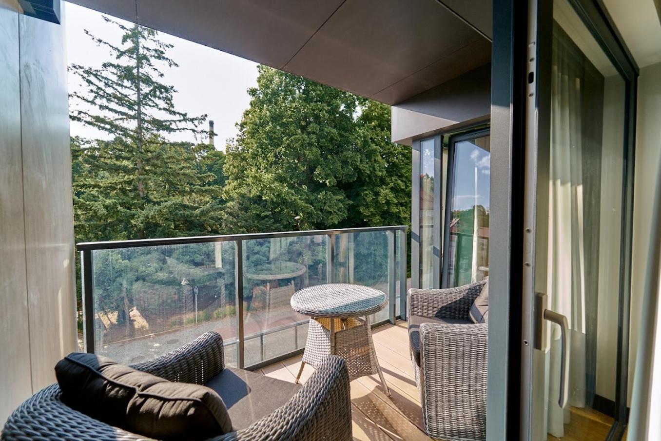 Laguna Ogrody Pieniawskie 33 Emerald Vip-Z Balkonem 波兰尼卡-兹德鲁伊 外观 照片